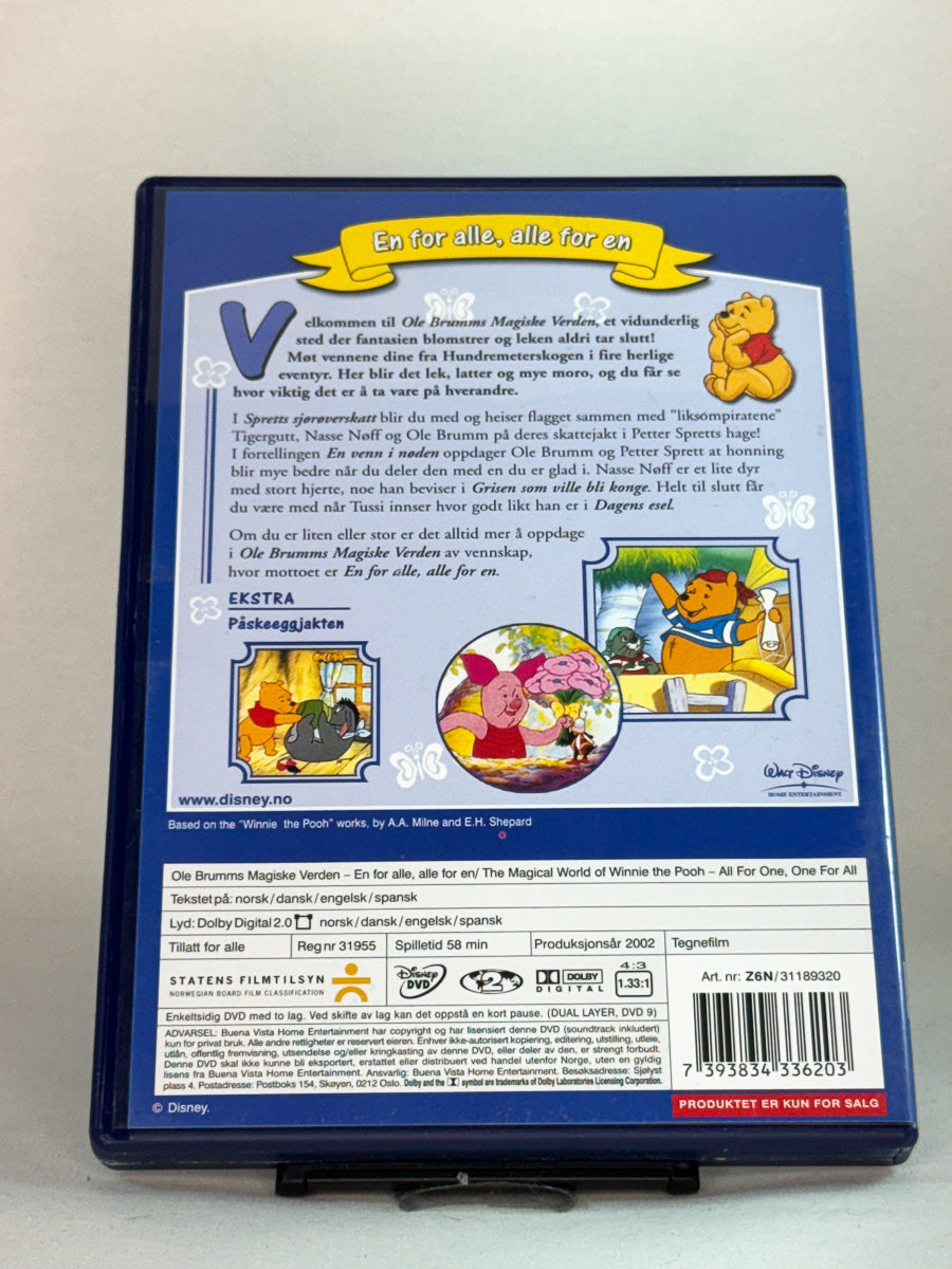 Bakside av DVD-cover til Ole Brumm – Magiske verden: En for alle, alle for en – hjertevarm Disney-fortelling for de minste, brukt originalfilm hos Brukbar Film.