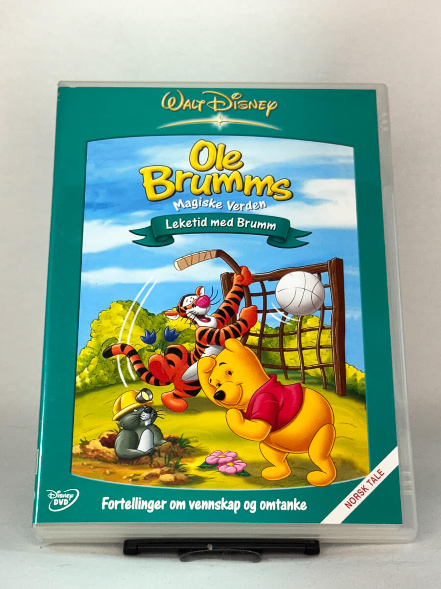 Forside av DVD-cover til Ole Brumm – Magiske verden: Leketid med Brumm – fortellinger om lek, vennskap og omtanke, brukt DVD hos Brukbar Film.
