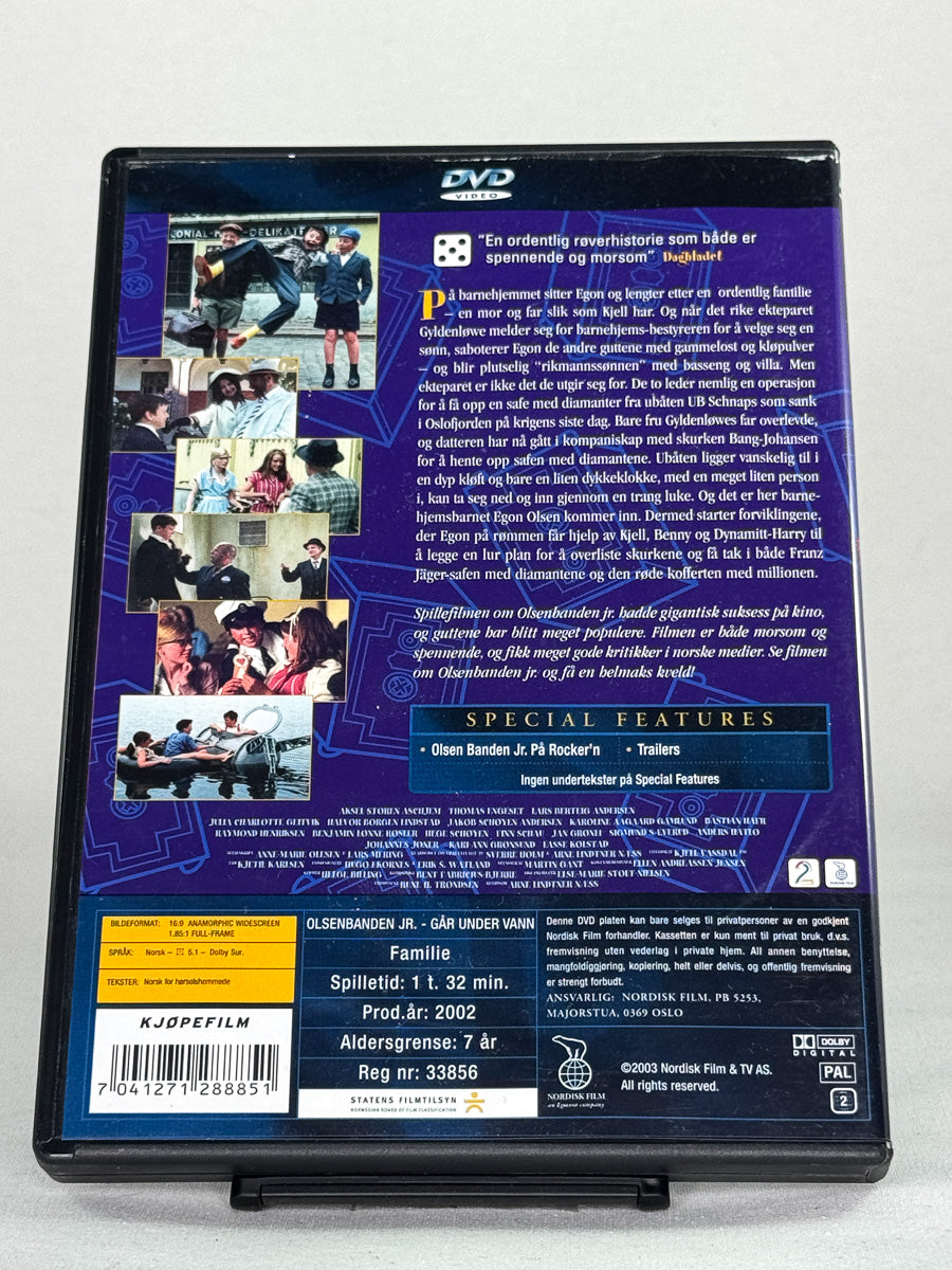 DVD-bakside til filmen Olsenbanden Jr. - Går under vann
Baksiden viser info, spesifikasjoner og eventuell ekstratekst – produktbilde fra nettbutikken Brukbar Film
