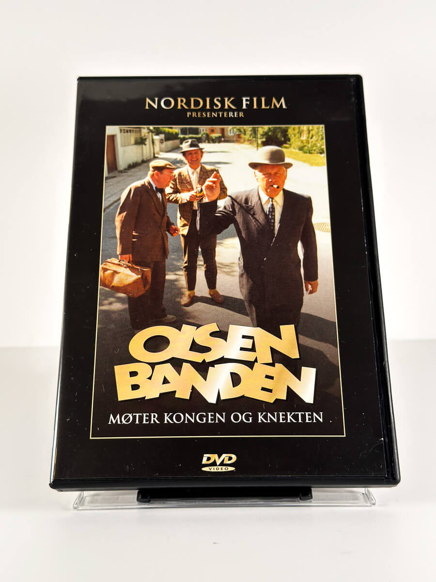 Forside av cover til Olsenbanden møter Kongen og Knekten på DVD