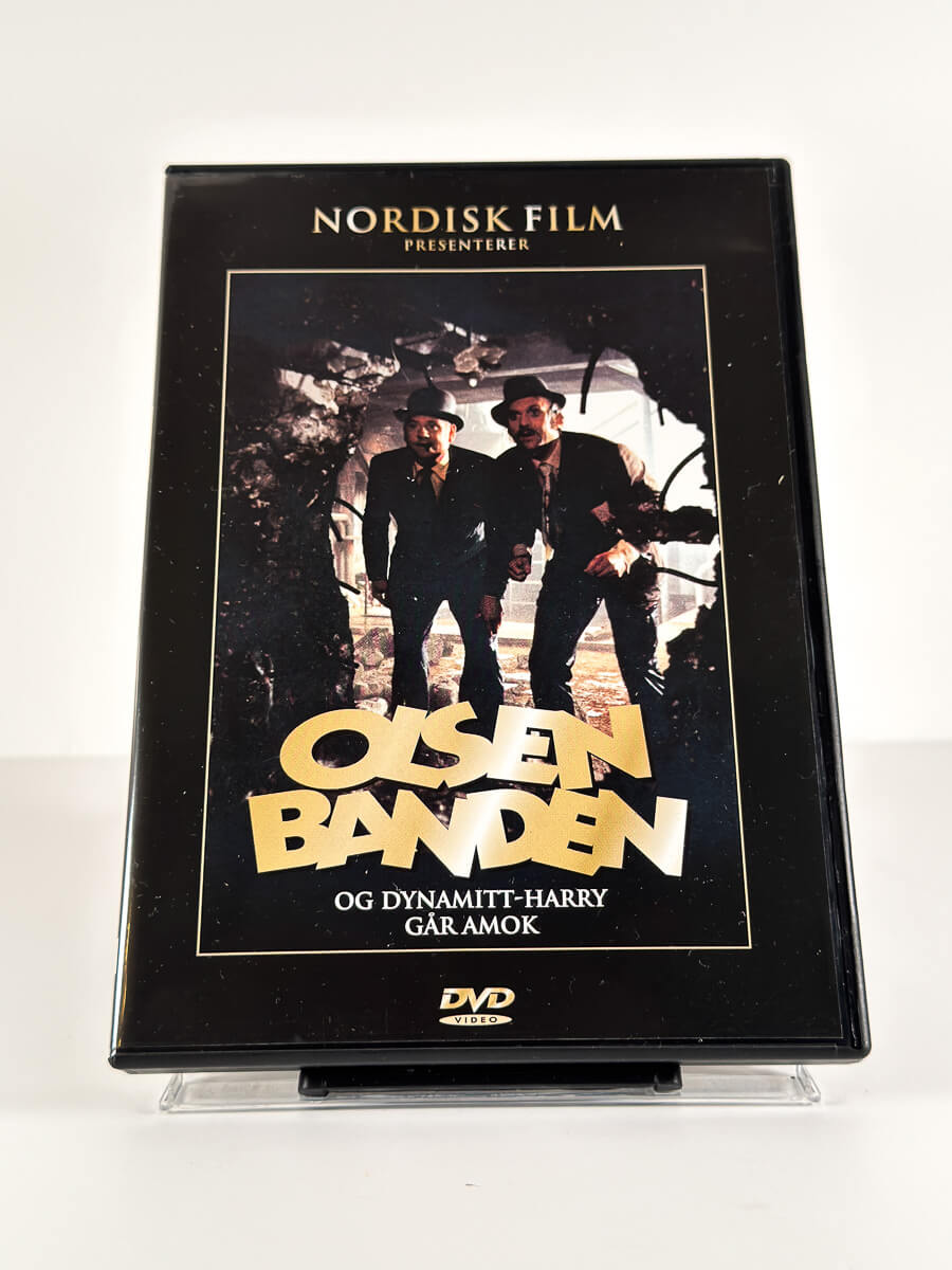 Forside av cover til Olsenbanden og Dynamitt-Harry går amok på DVD
