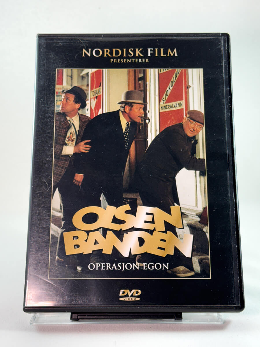 Forside av DVD-cover til Olsenbanden – Operasjon Egon, bruktfilm hos nettbutikken Brukbar Film