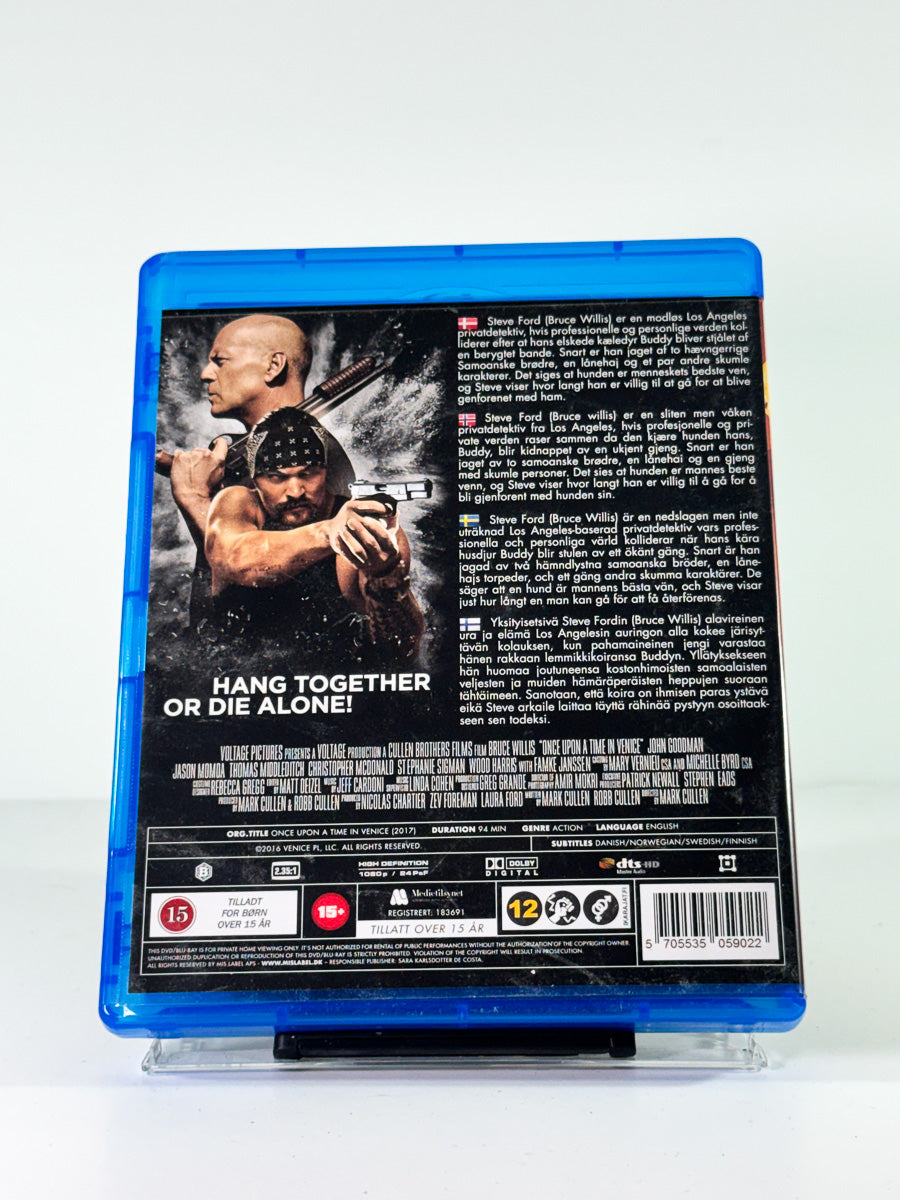 Bakside av cover til Once Upon a Time in Venice på Blu-ray