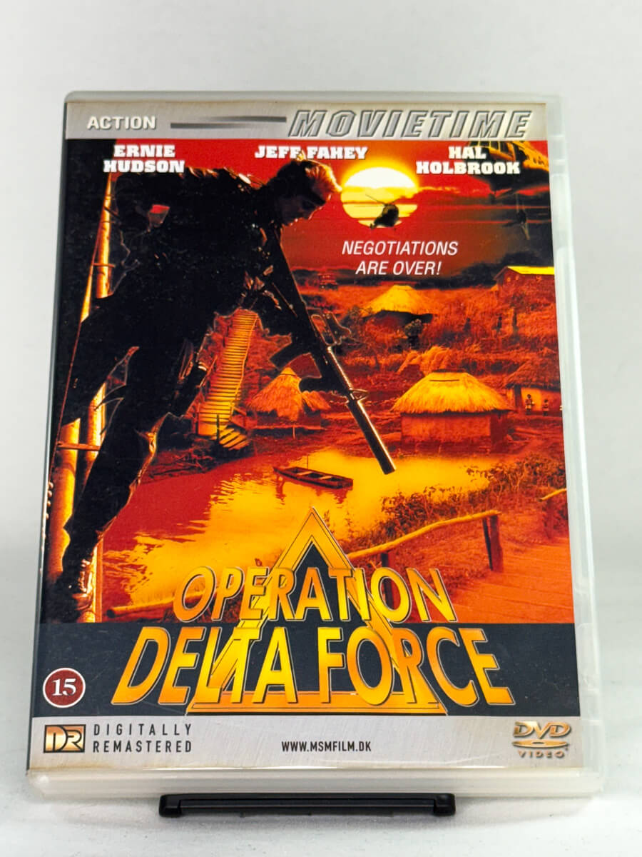 Forside av DVD-cover til Operation Delta Force, bruktfilm hos nettbutikken Brukbar Film