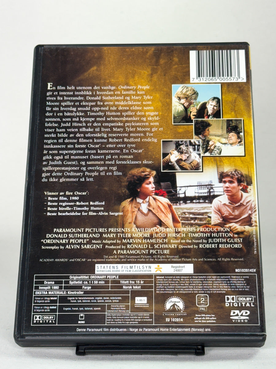 Bakside av DVD-cover til Ordinary People – detaljer og ekstramateriale på denne brukte DVD-en hos Brukbar Film