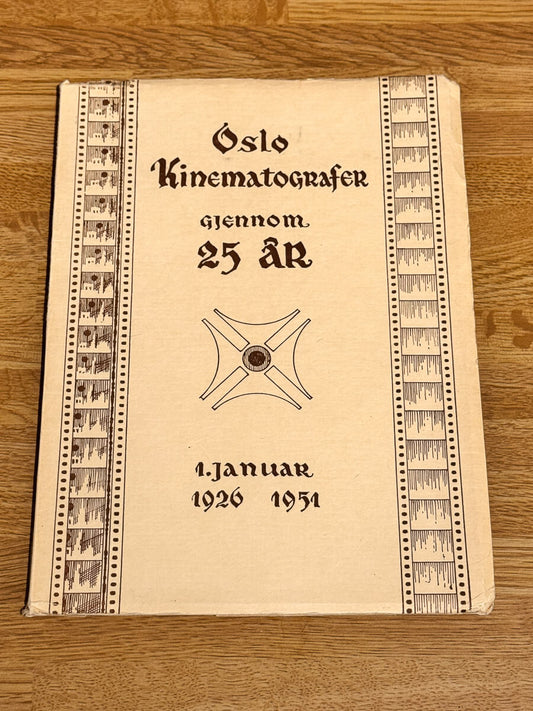 Forsiden til jubileumsskriftet Oslo Kinematografer gjennom 25 år 1926–1951.