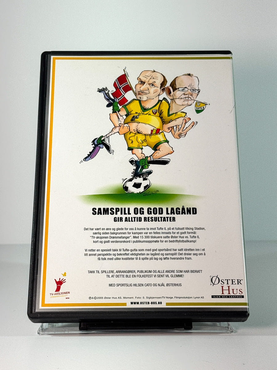 Bakside av cover til Øster Hus vs Tufte IL – Årets fotballkamp 2005, bruktfilm på DVD hos Brukbar Film