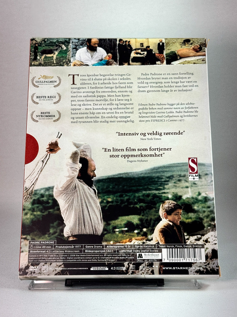 Bakside av cover til Padre Padrone, bruktfilm på DVD hos Brukbar Film