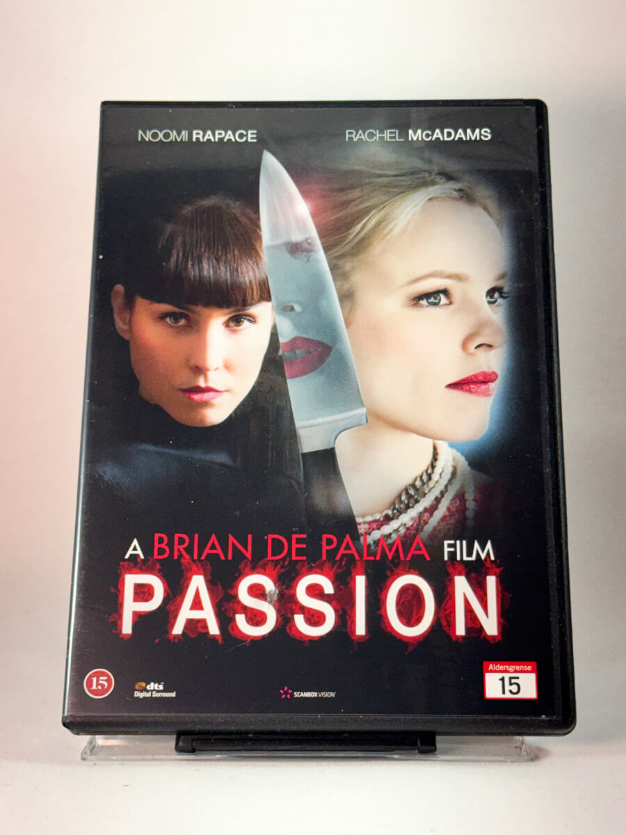 Forside av cover til Passion, bruktfilm på DVD hos Brukbar Film