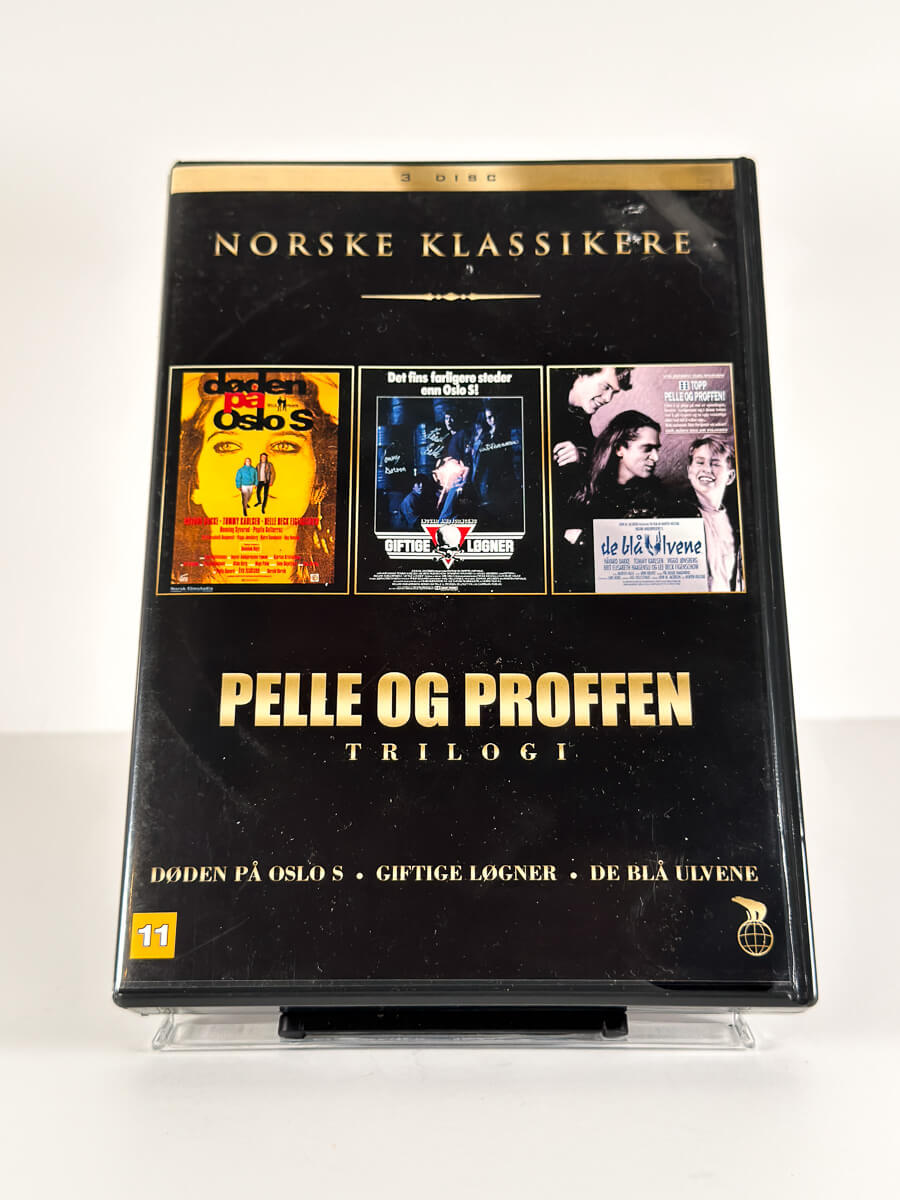 Forside av cover til Pelle og Proffen trilogi på DVD