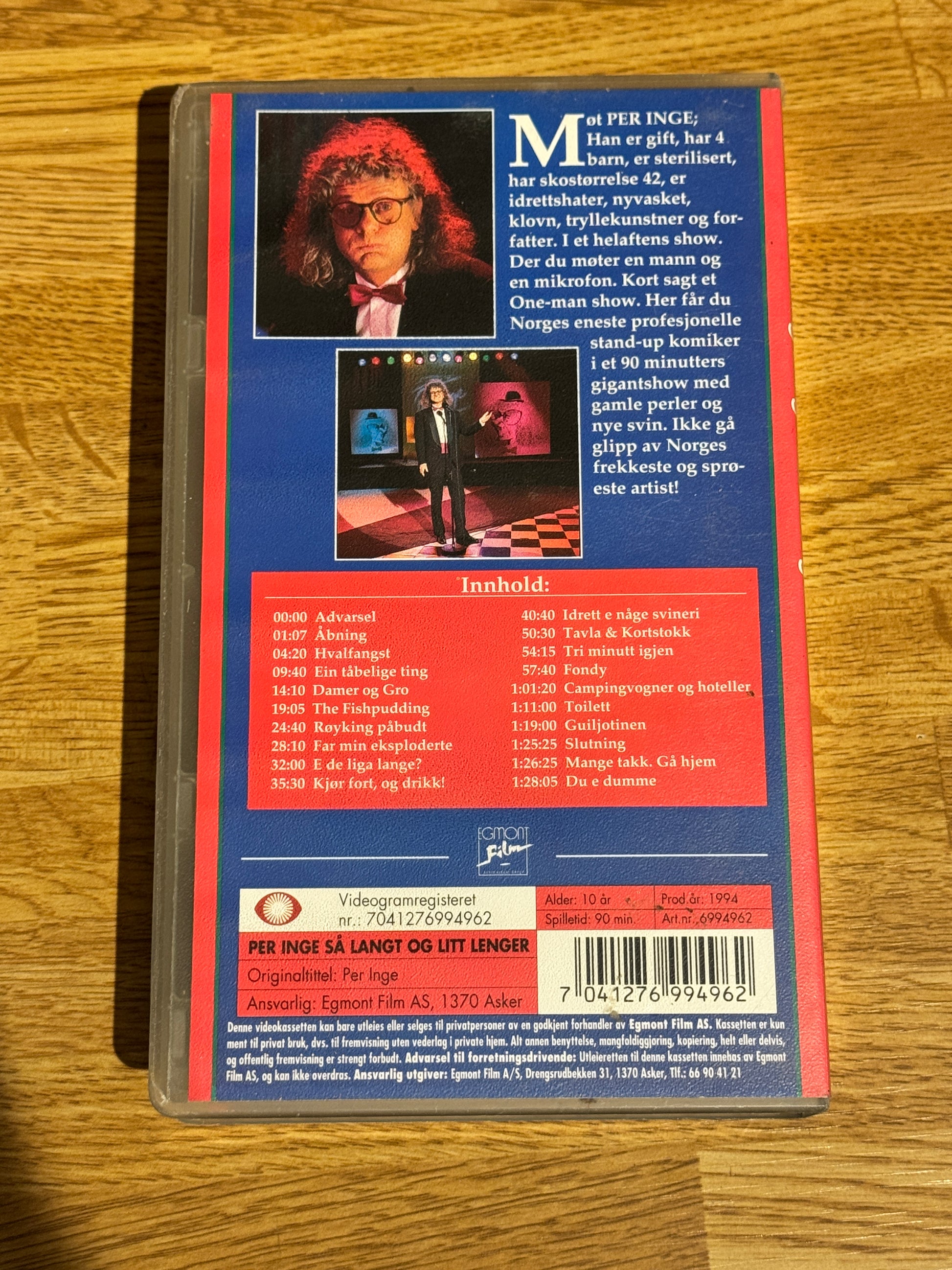 Bakside av cover til Per Inge – Så langt og litt lenger…, norsk VHS-utgivelse