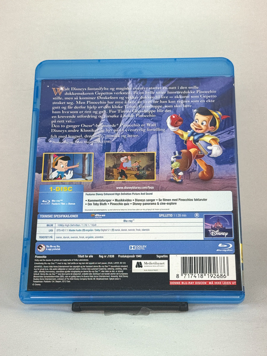 Bakside av Blu-ray-cover for Pinocchio – brukt original Disney animasjonsfilm tilgjengelig hos Brukbar Film