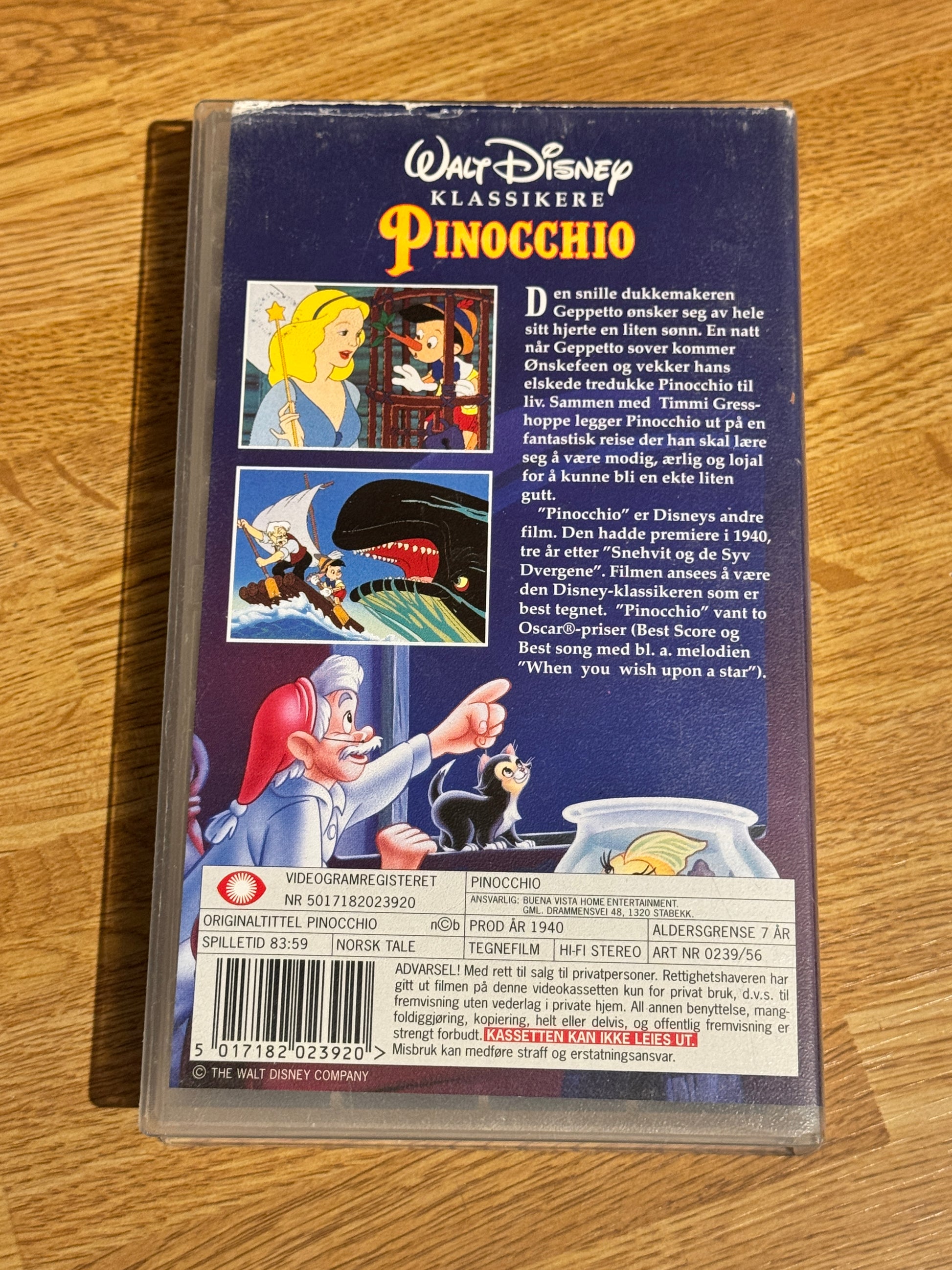 Bakside av cover til Pinocchio, norsk VHS-utgivelse