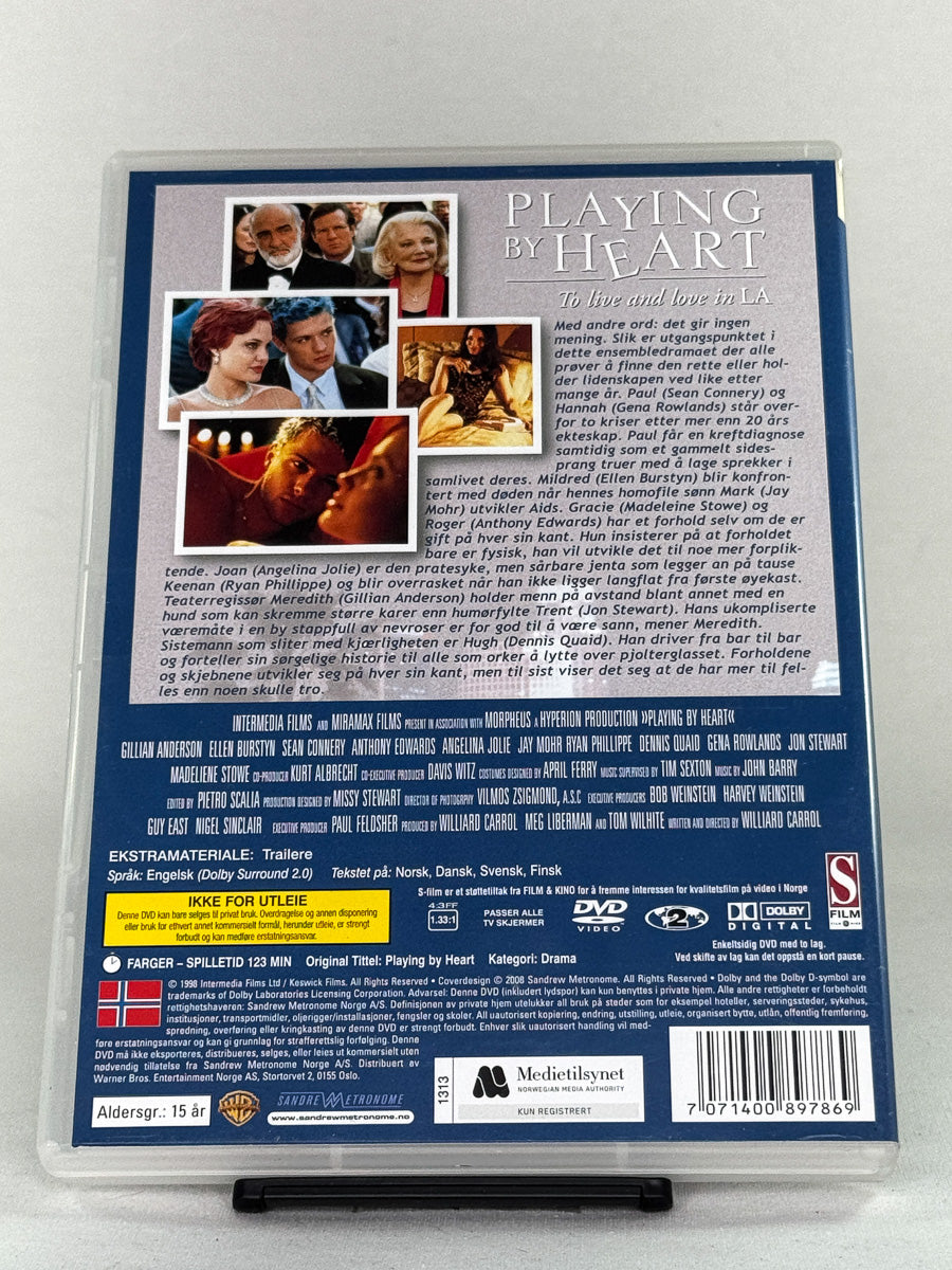 Bakside av DVDcover til Playing by Heart – brukt originalfilm på DVD med stjernespekket rolleliste, fra Brukbar Film