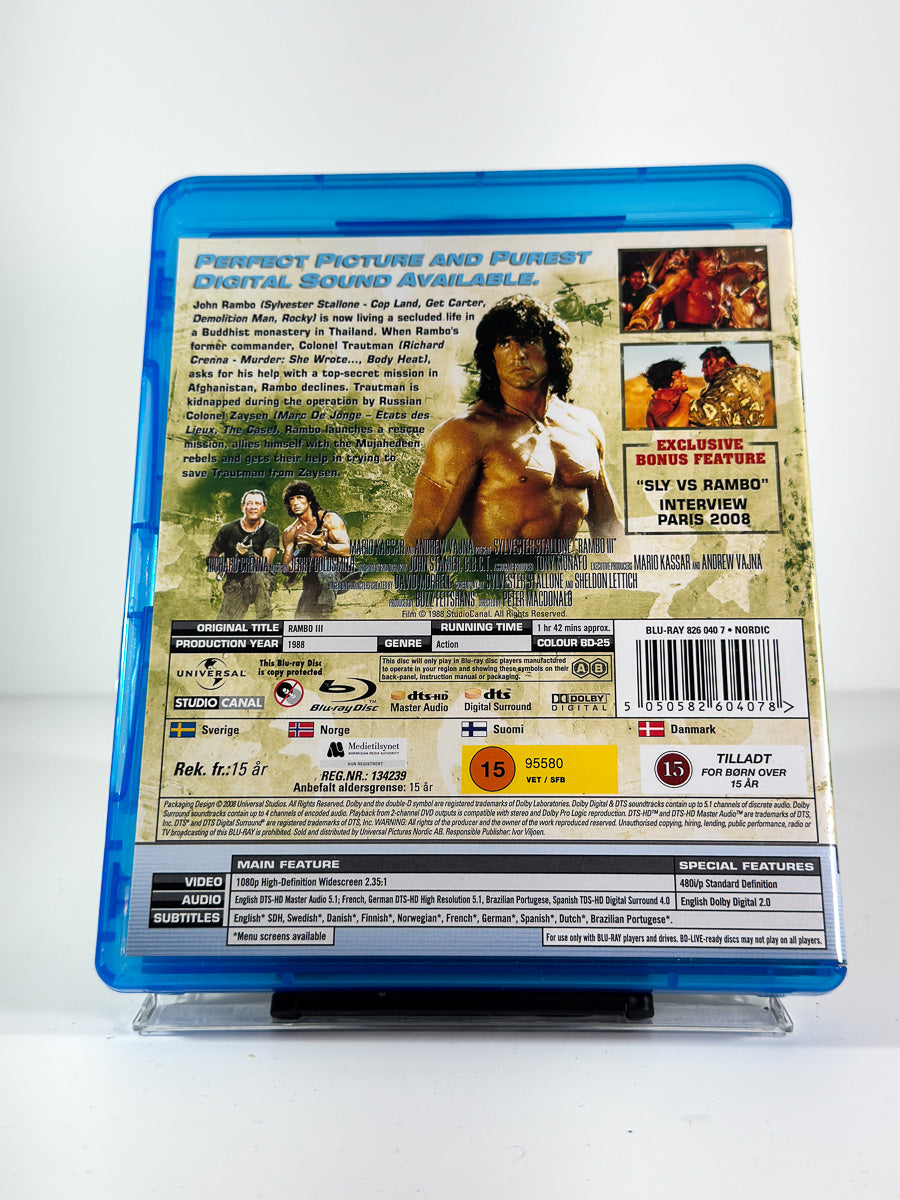Bakside av cover til Rambo III på Blu-ray