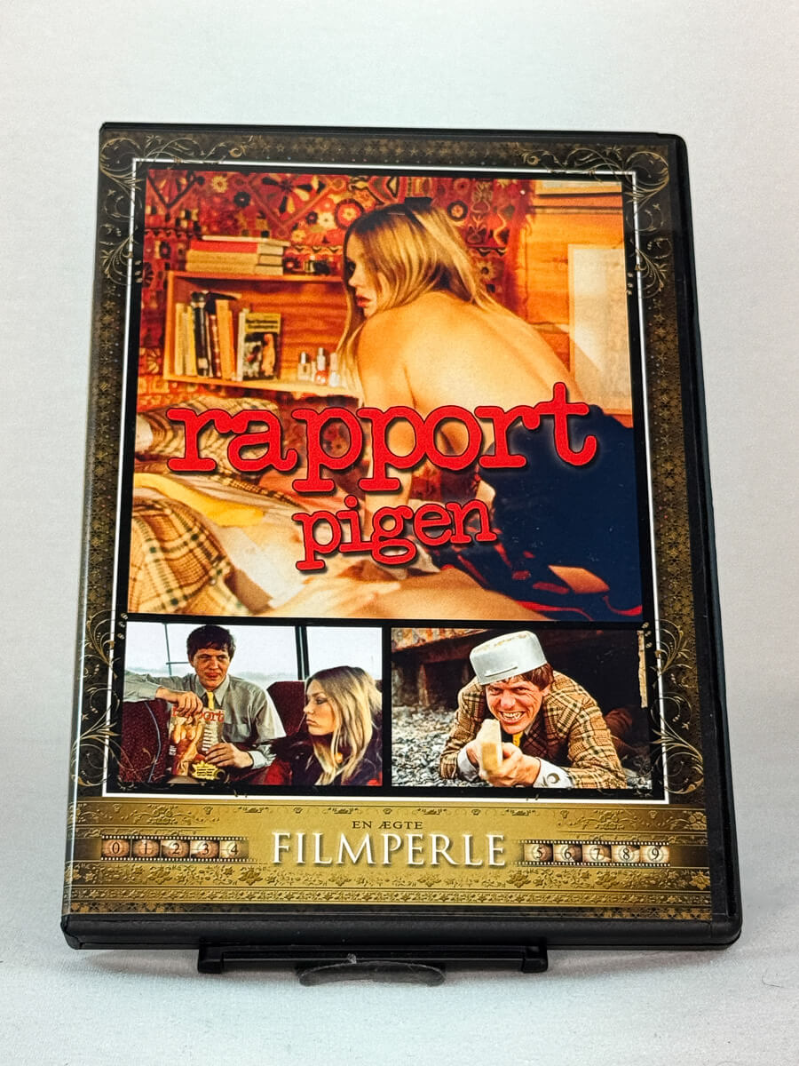 Forside av DVD-cover til Rapportpigen, brukt DVD hos Brukbar Film