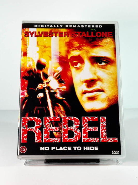 Forside av cover til Rebel, bruktfilm hos nettbutikken Brukbar Film