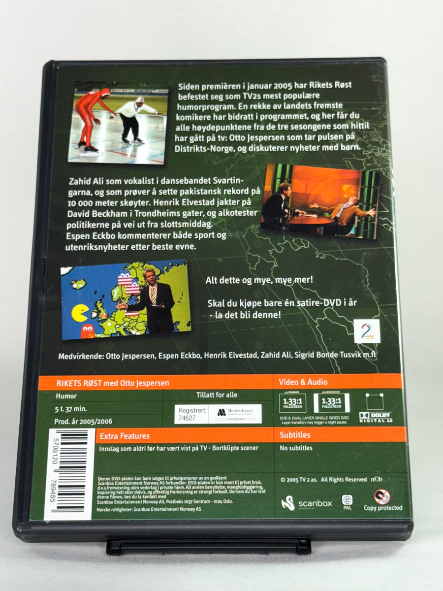 Bakside av Rikets Røst – brukt DVD med episodeliste og spesifikasjoner, originalt cover fra Brukbar Film