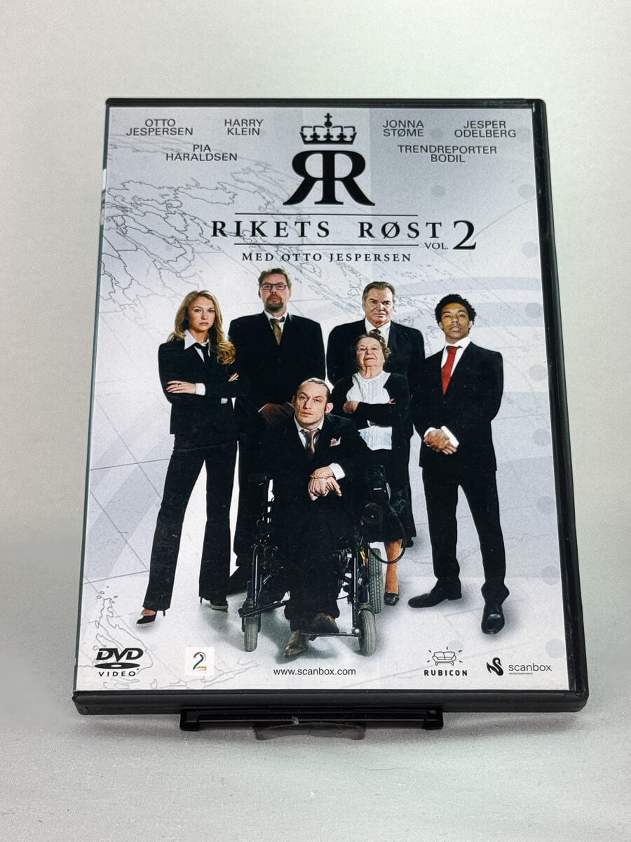 Forside av DVD-cover til Rikets Røst Vol. 2 – norsk satireprogram på DVD hos Brukbar Film 