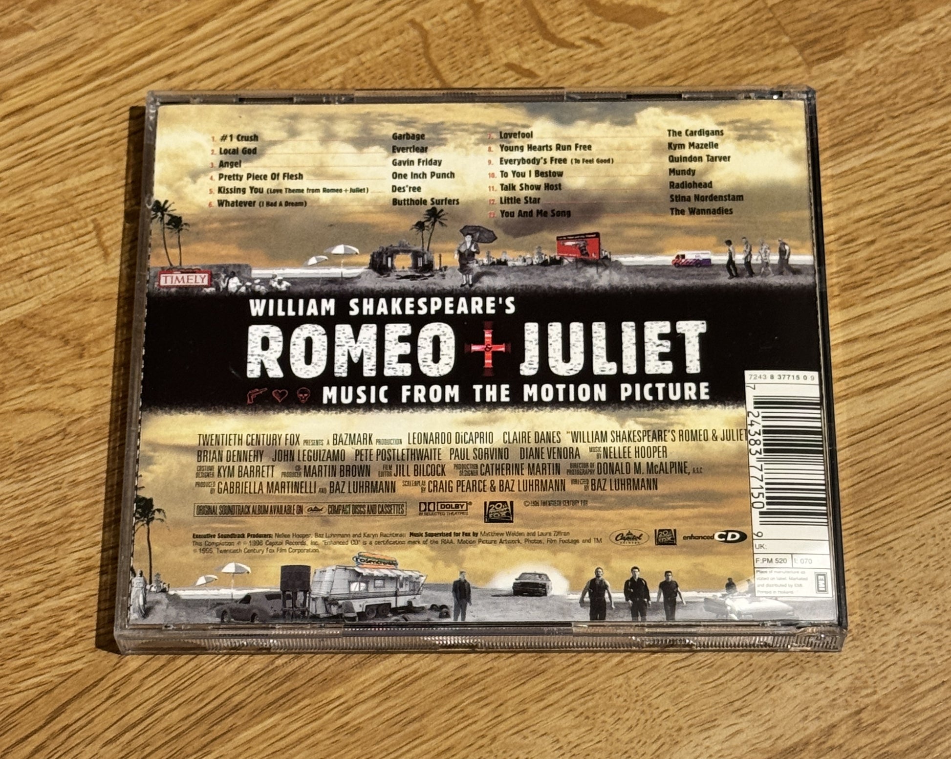 Bakside av cover til Romeo + Juliet, CD soundtrack fra film