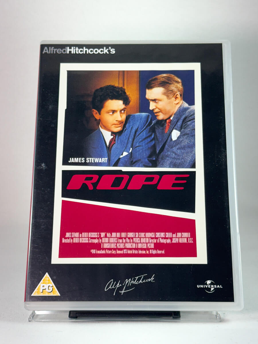 Forside av DVD-cover til Rope – James Stewart i Alfred Hitchcocks banebrytende sanntids-thriller, brukt film hos Brukbar Film.