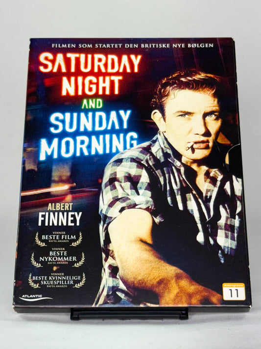 Forside av DVD-cover til klassikeren Saturday Night and Sunday Morning med Albert Finney, brukt DVD fra Brukbar Film