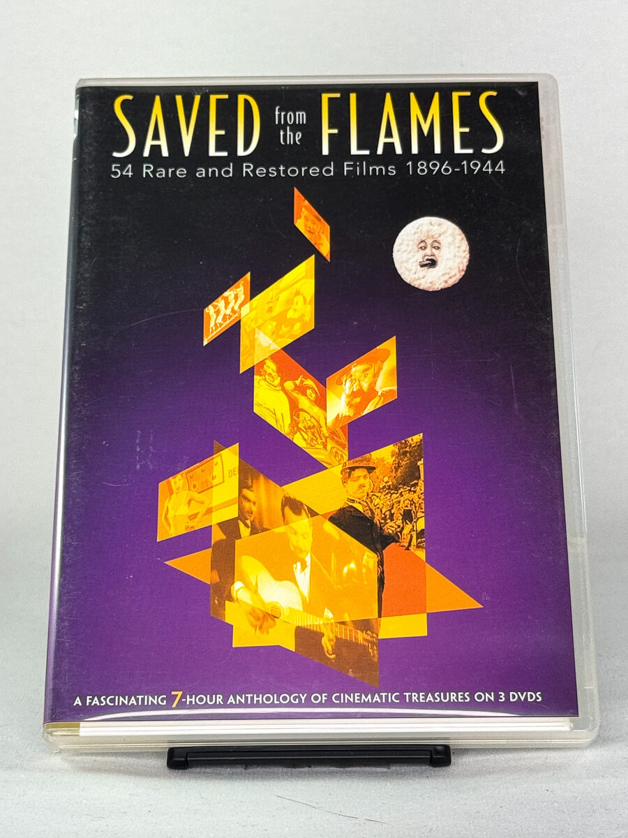 Forside av DVD-cover for Saved from the Flames, en samling restaurerte filmperler; brukt DVD-antologi hos Brukbar Film.