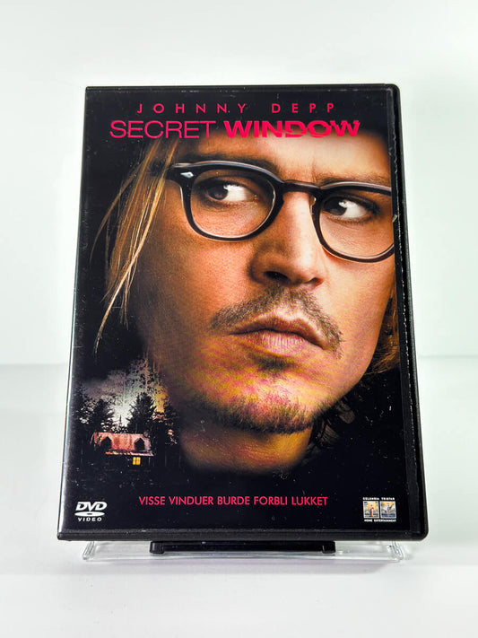 Forside av cover til Secret Window, bruktfilm hos nettbutikken Brukbar Film