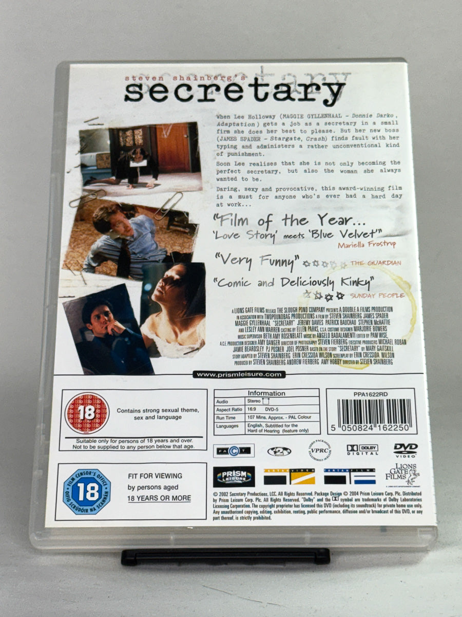 Bakside av DVD-cover til Secretary – brukt original DVD-film i sjangeren drama/erotisk, kjøp hos Brukbar Film