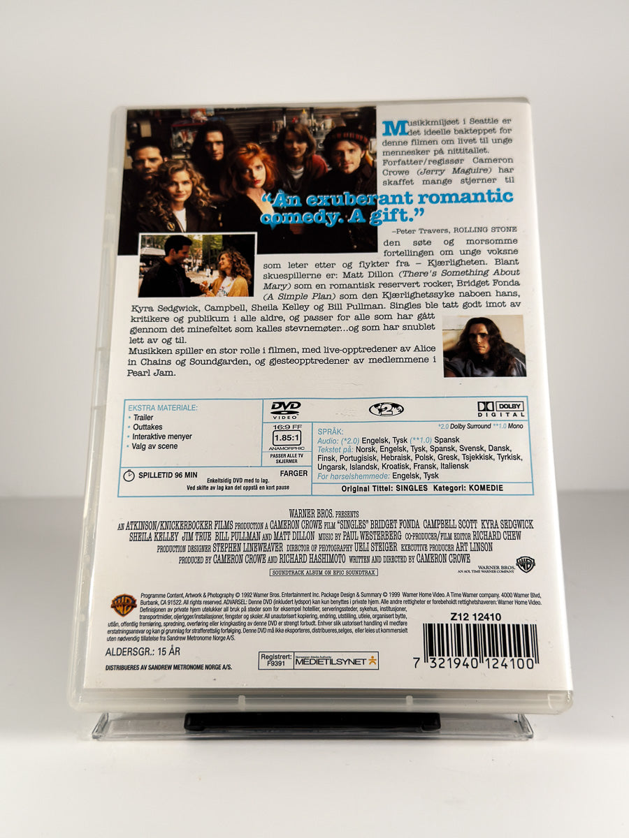 Bakside av cover til Singles på DVD