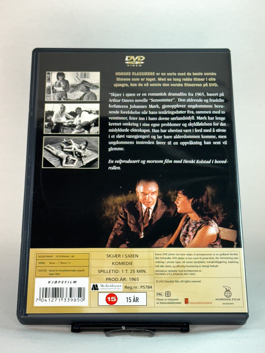 Bakside av DVD-cover til Skjær i sjøen, brukt original DVD hos Brukbar Film