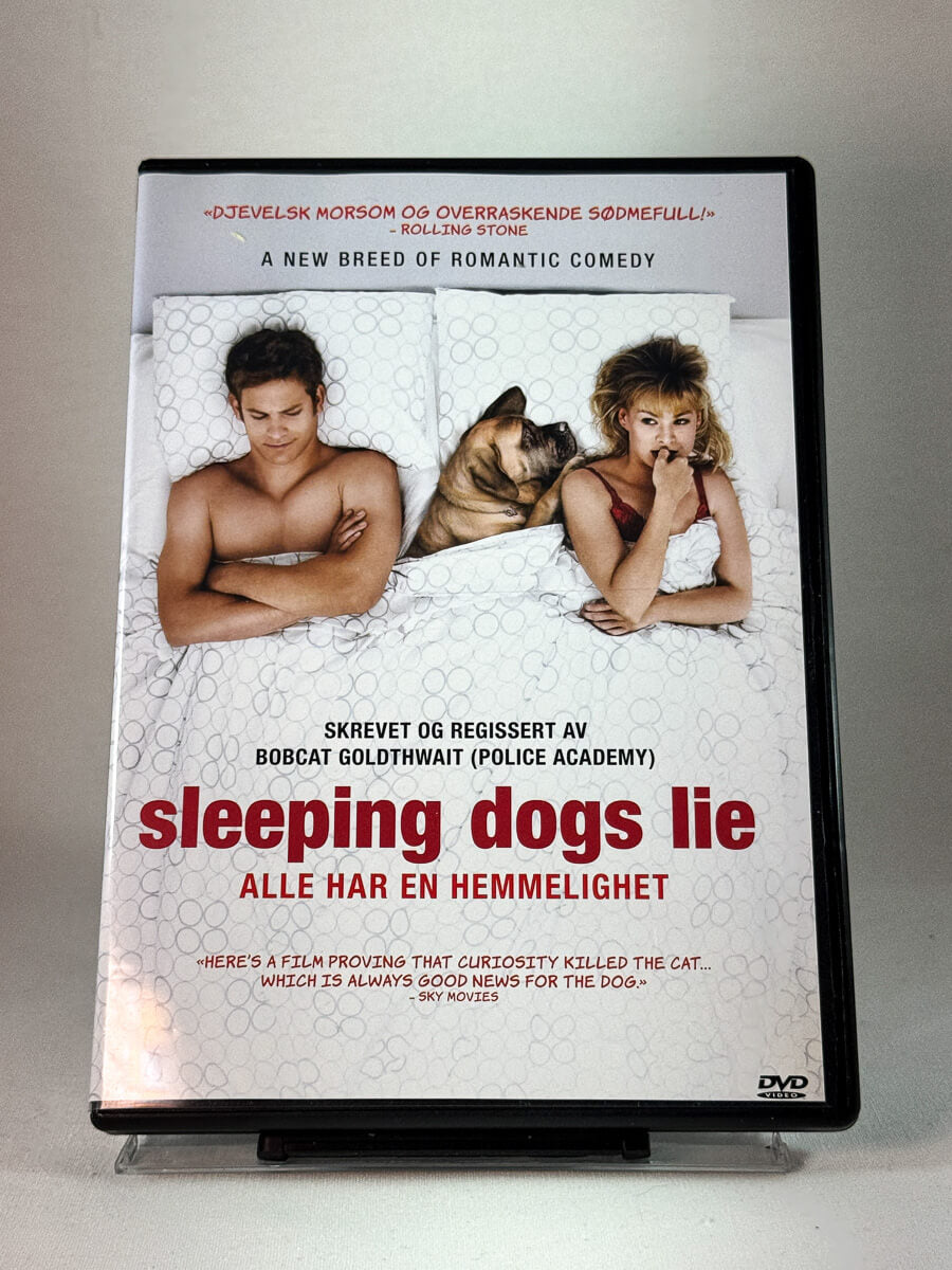 Forside av cover til Sleeping Dogs Lie, bruktfilm hos nettbutikken Brukbar Film