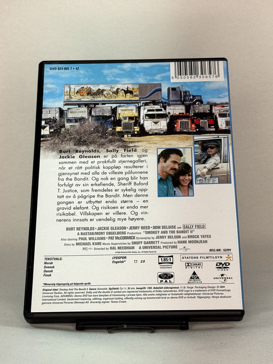 Bakside av Smokey and the Bandit II (1980) med omtale, spesifikasjoner og rollebesetning – brukt DVD hos Brukbar Film