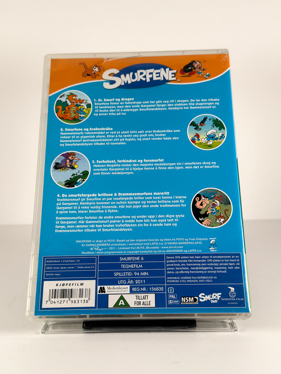 Bakside av cover til Smurfene – St. Smurf og dragen på DVD