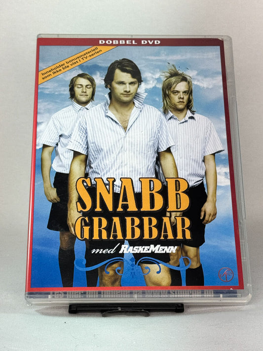 Forside av DVD-cover til Snabbgrabbbar med Raske Menn – komedie fra trioen Raske Menn med ekstramateriale og sketsjer som ikke ble vist på TV – brukt DVD hos Brukbar Film.