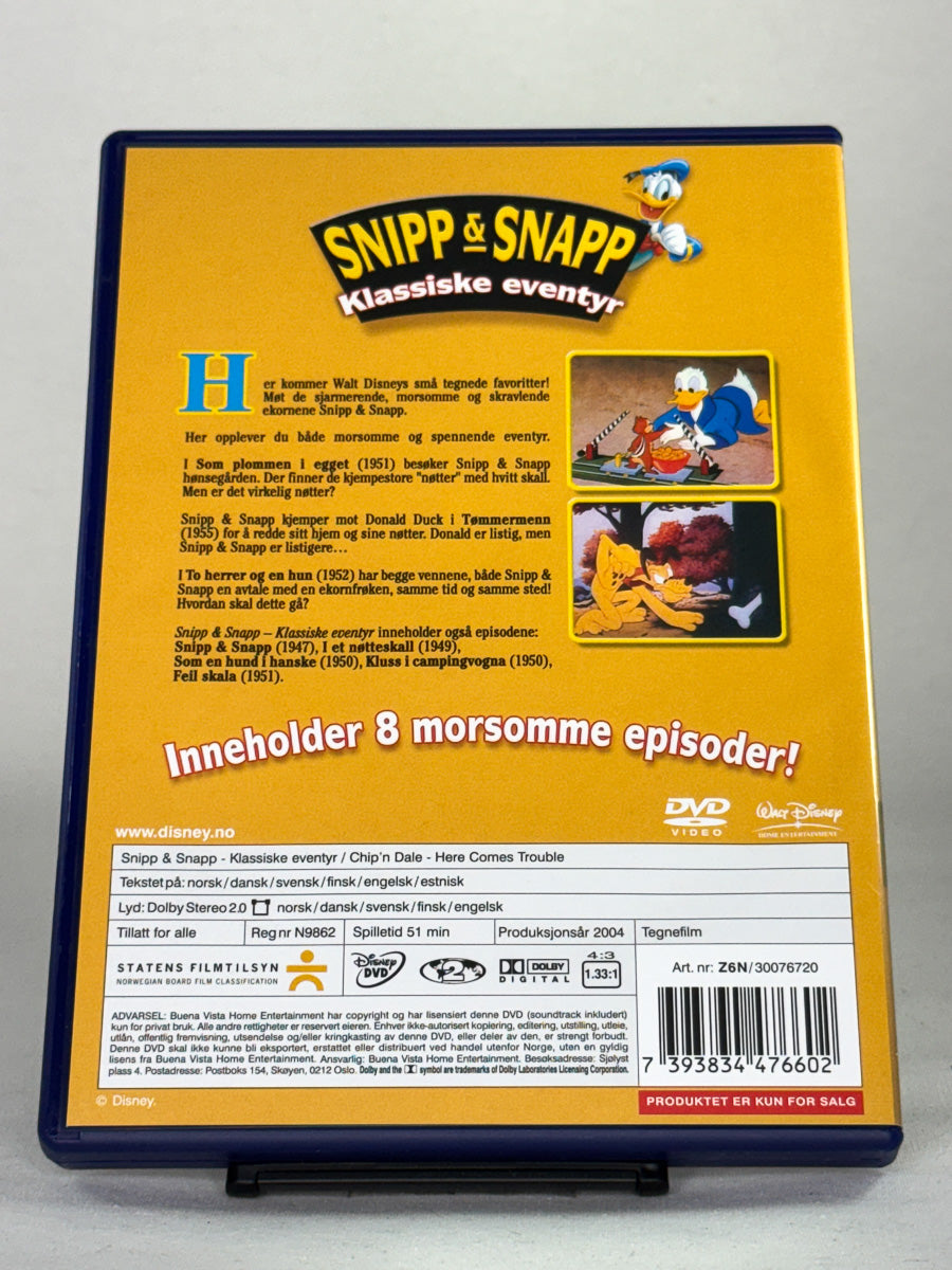 DVD-bakside til filmen Snipp & Snapp: Klassiske eventyr
Baksiden viser info, spesifikasjoner og eventuell ekstratekst – produktbilde fra nettbutikken Brukbar Film