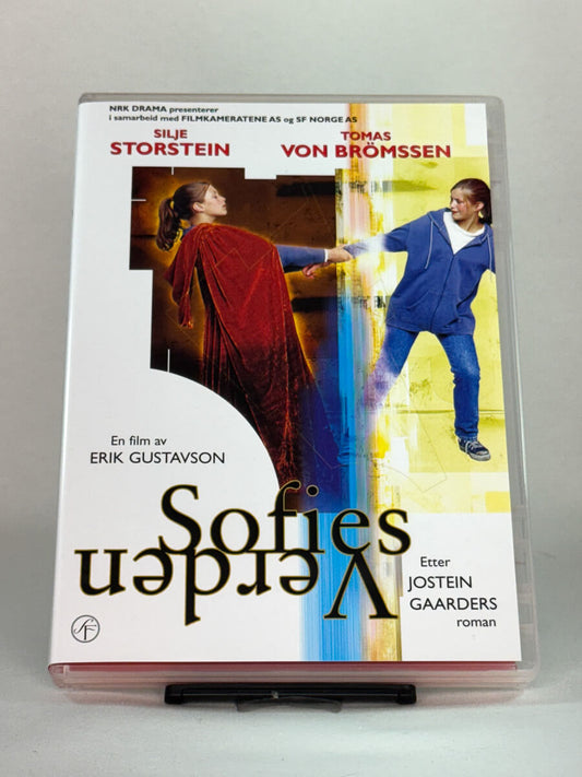 DVD-cover-forside til filmen Sofies Verden – Brukt DVD fra nettbutikken Brukbar Film