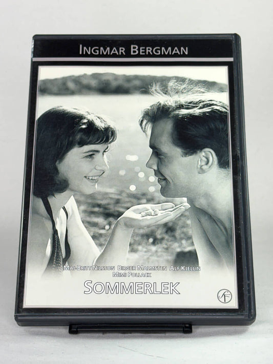 DVD-forside til filmen Sommerlek
Originalt cover brukt for produktbilde i nettbutikken Brukbar Film