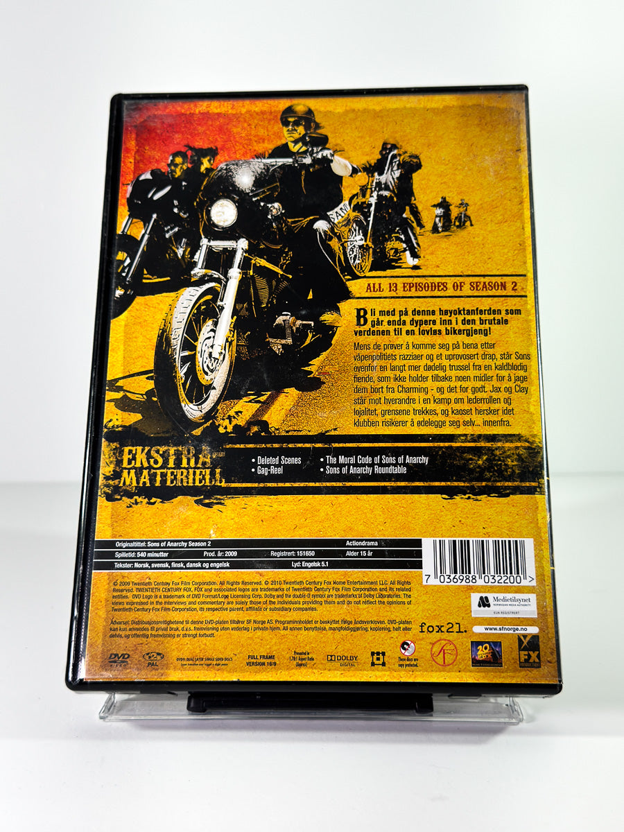 Bakside av cover til Sons of Anarchy – Season 2 på DVD