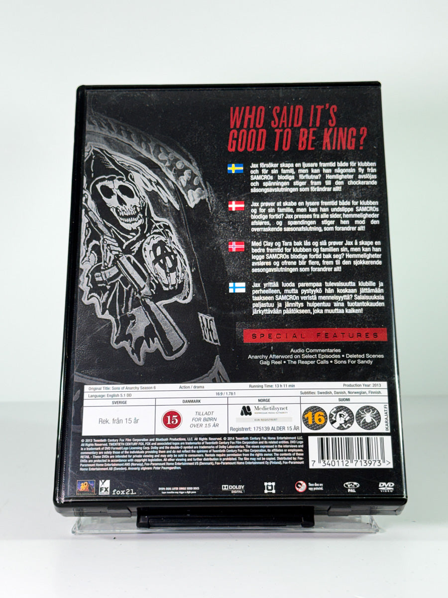 Bakside av cover til Sons of Anarchy Season 6, bruktfilm på DVD hos Brukbar Film