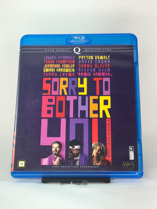 Forside av Blu-ray-cover til Sorry to Bother You – surrealistisk satire av Boots Riley med Lakeith Stanfield og Tessa Thompson, brukt Blu-ray hos Brukbar Film.