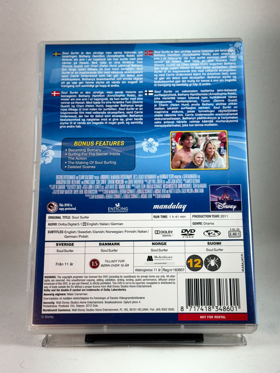 Bakside av DVD-cover til Soul Surfer, bilde av spesifikasjoner og innhold fra brukt DVD-utgivelse hos Brukbar Film.
