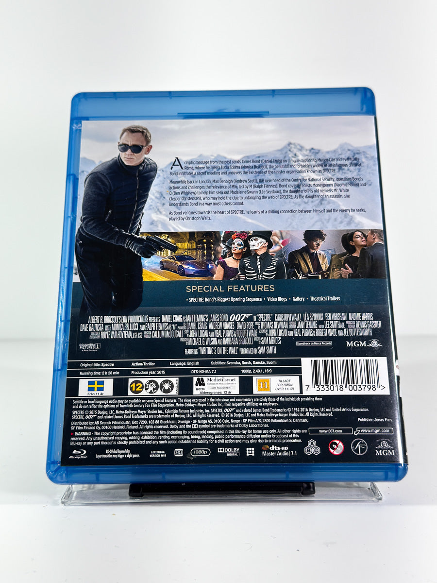 Bakside av cover til Spectre på Blu-ray