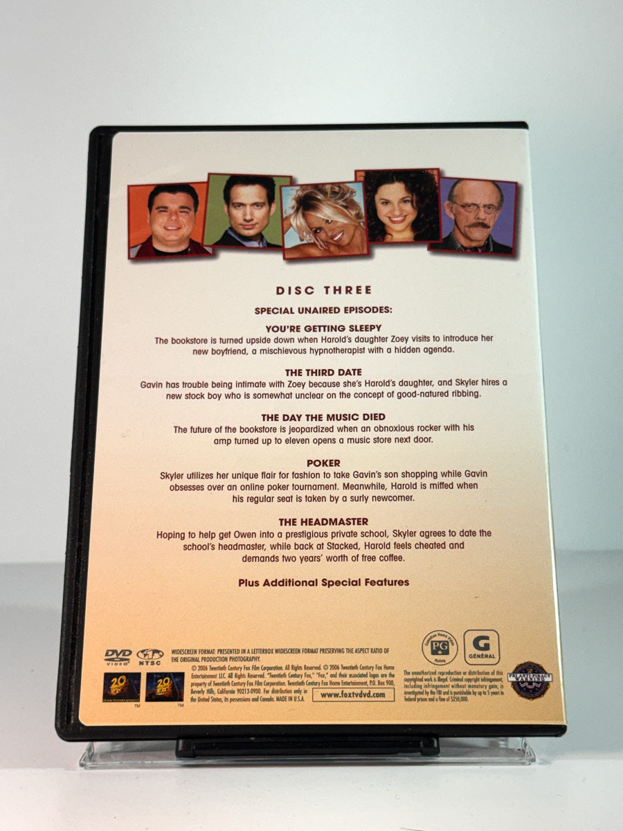 Bakside av cover til Stacked – The Complete Series, disc 3, bruktfilm på DVD hos Brukbar Film 