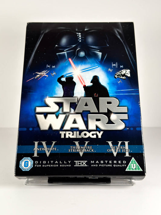 Forside av cover til Star Wars Trilogy IV V VI på DVD
