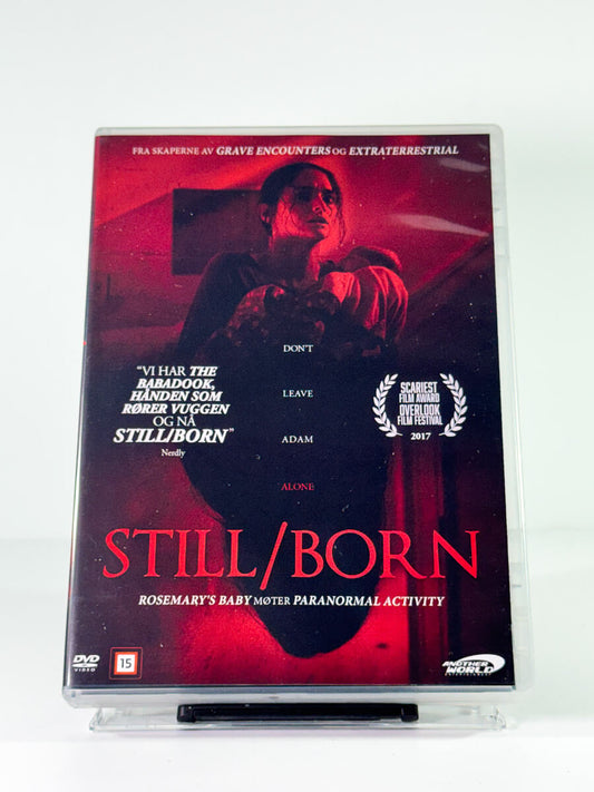 Forside av cover til Still/Born, bruktfilm hos nettbutikken Brukbar Film
