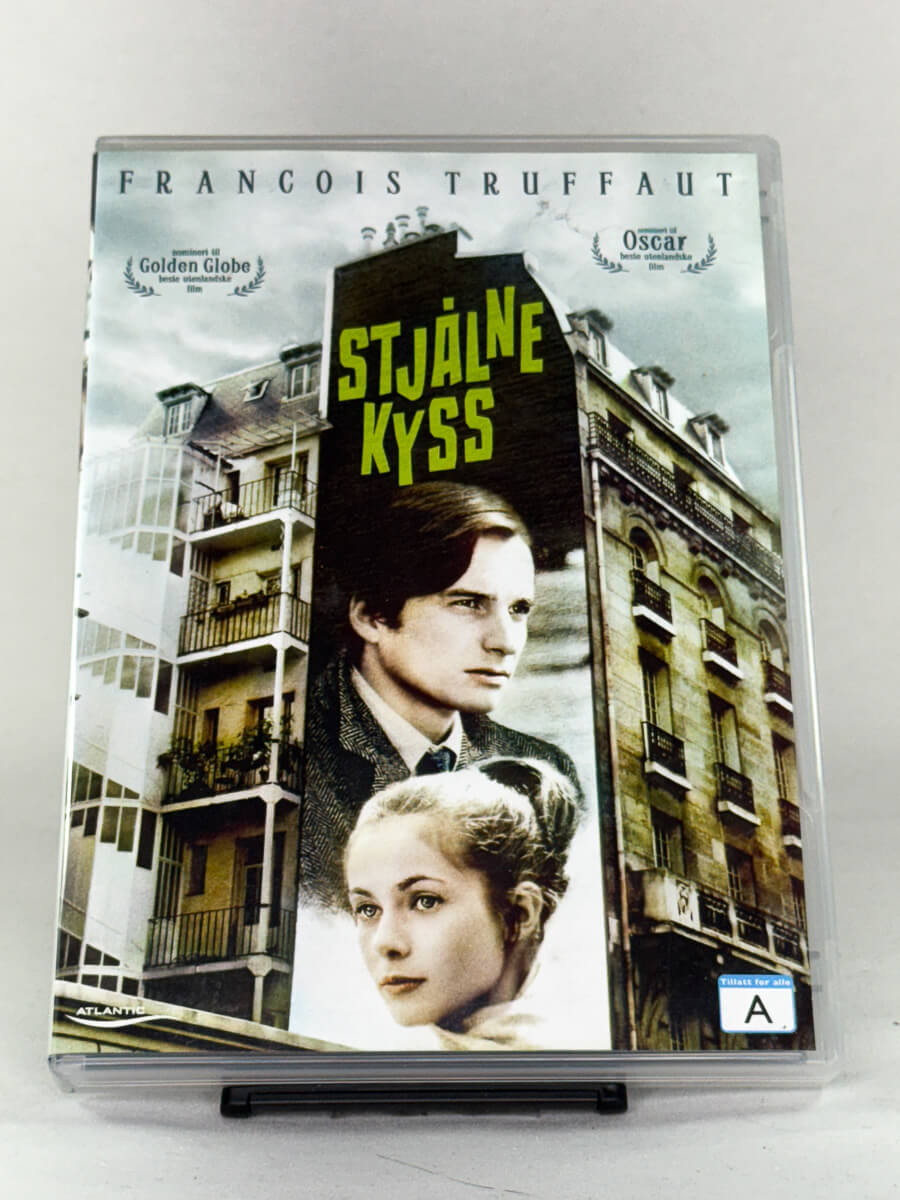 Forside av DVD-cover til Stjålne kyss (Baisers volés) – brukt fransk klassiker på DVD, tilgjengelig hos Brukbar Film