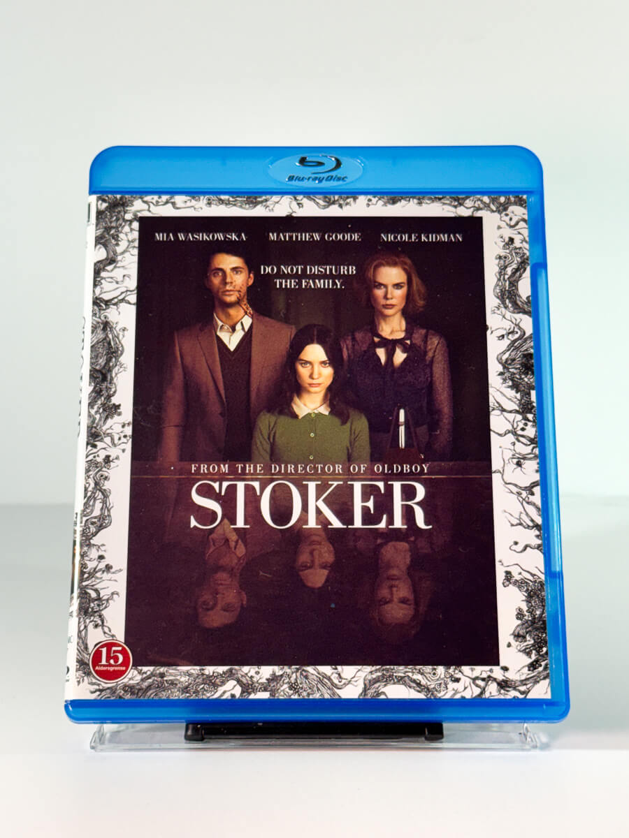 Forside av cover til Stoker på Blu-ray