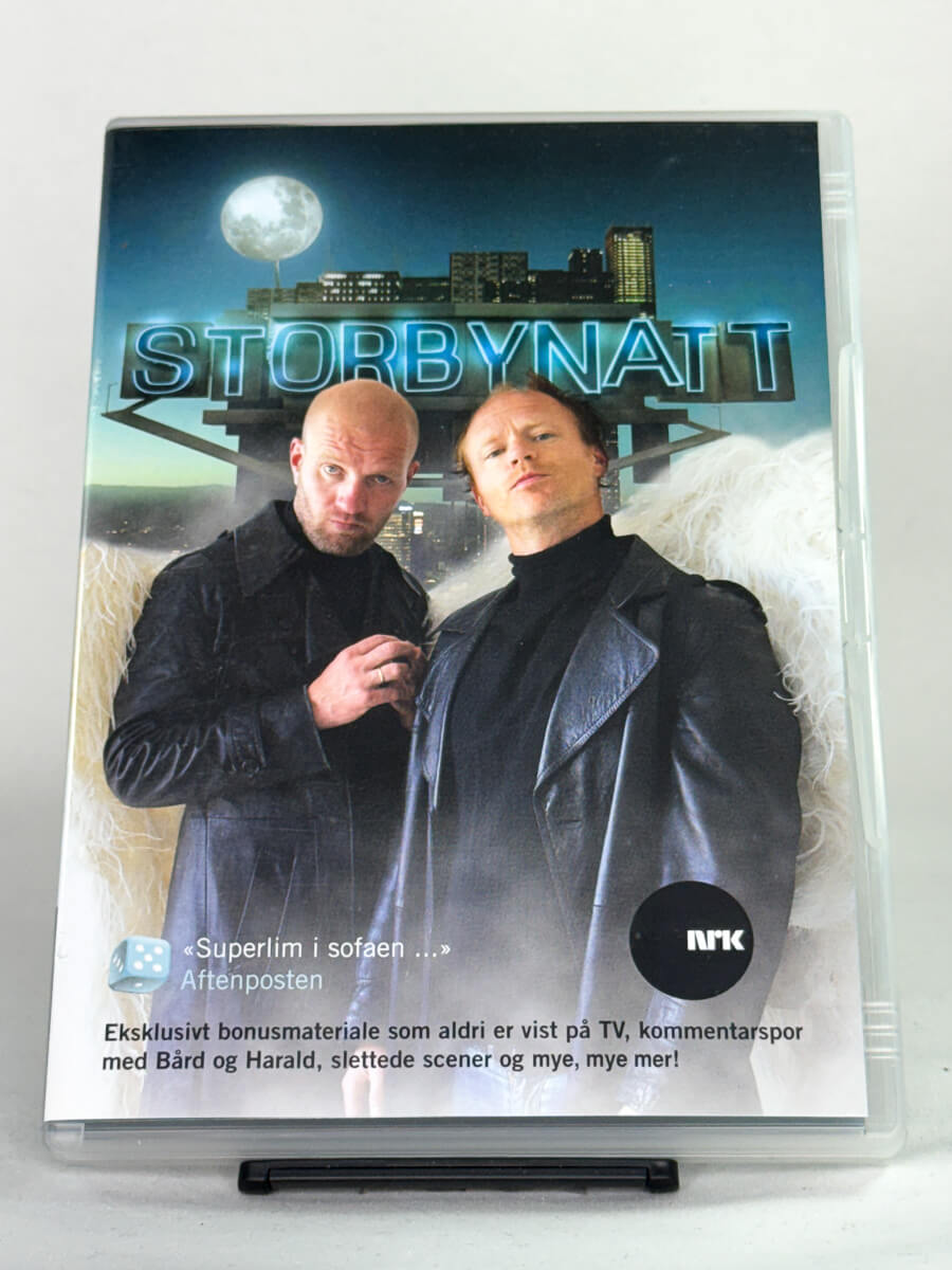 DVD-forside til filmen Storbynatt
Originalt cover brukt for produktbilde i nettbutikken Brukbar Film