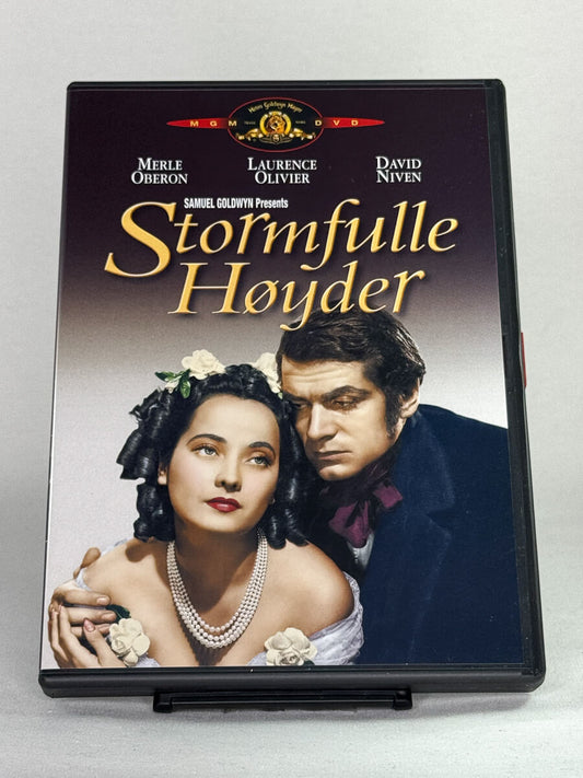 Forside av DVD-cover til klassikeren Stormfulle høyder (Wuthering Heights) med Laurence Olivier og Merle Oberon, brukt originalfilm på DVD fra Brukbar Film